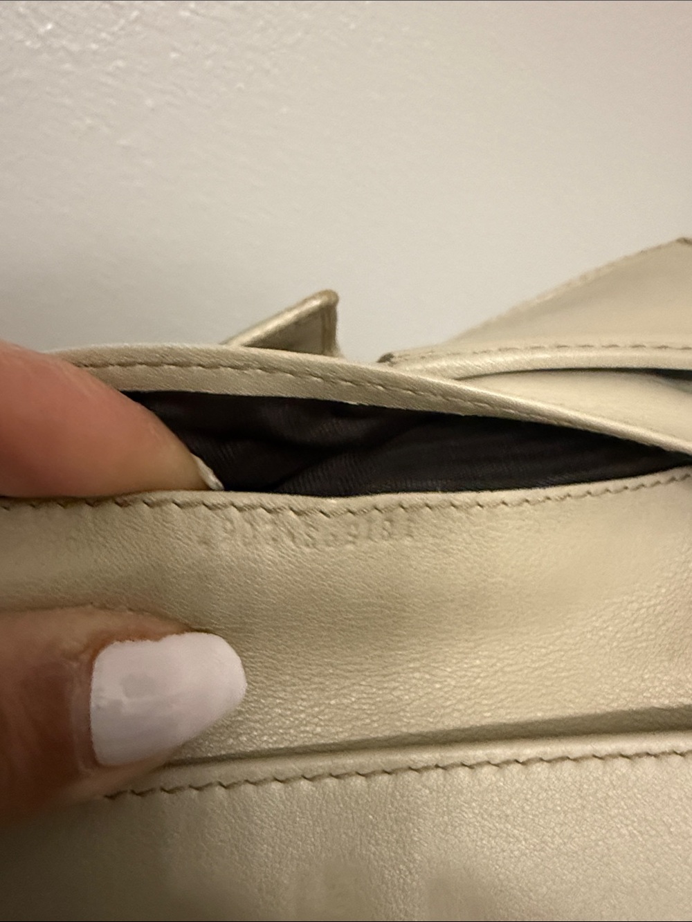 Gucci Beige Monogram Continental Wallet junk - Picture 8 of 9
